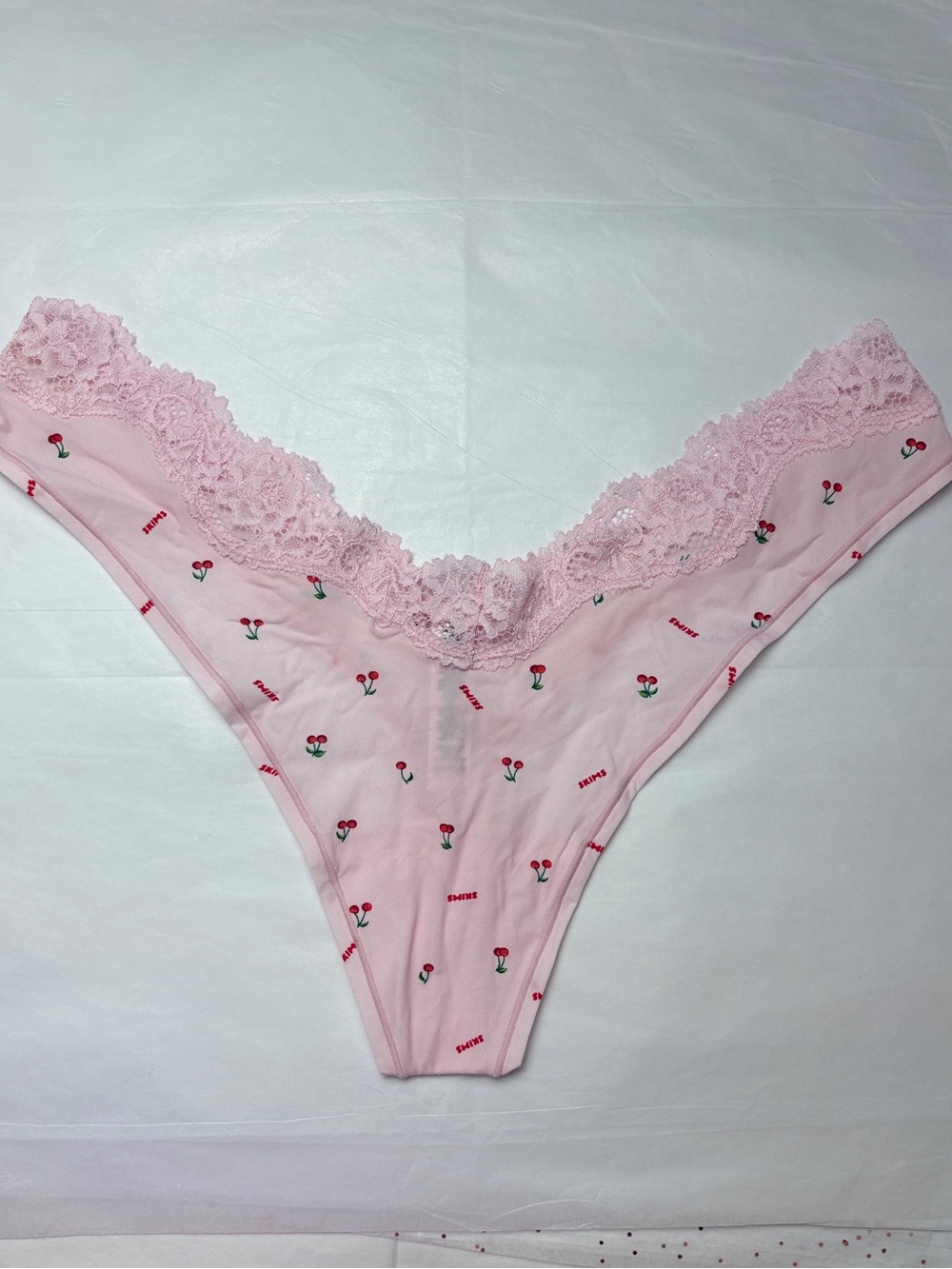 💗 SKIMS Fits Everybody Lace Dipped Thong |  Cherry Print Multi | Sz.  3X | NWT